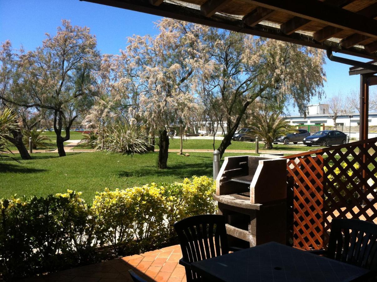 Aparthotel Oasi del Mare Tirrenia Esterno foto