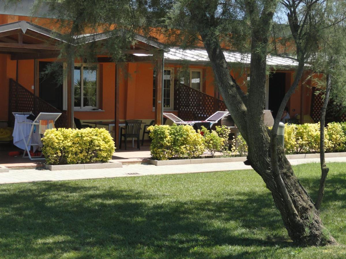 Aparthotel Oasi del Mare Tirrenia Esterno foto