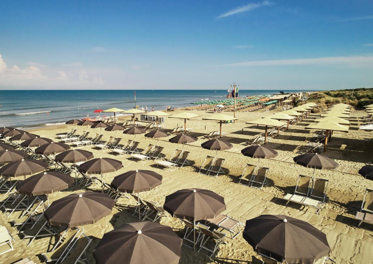 Aparthotel Oasi del Mare Tirrenia Esterno foto