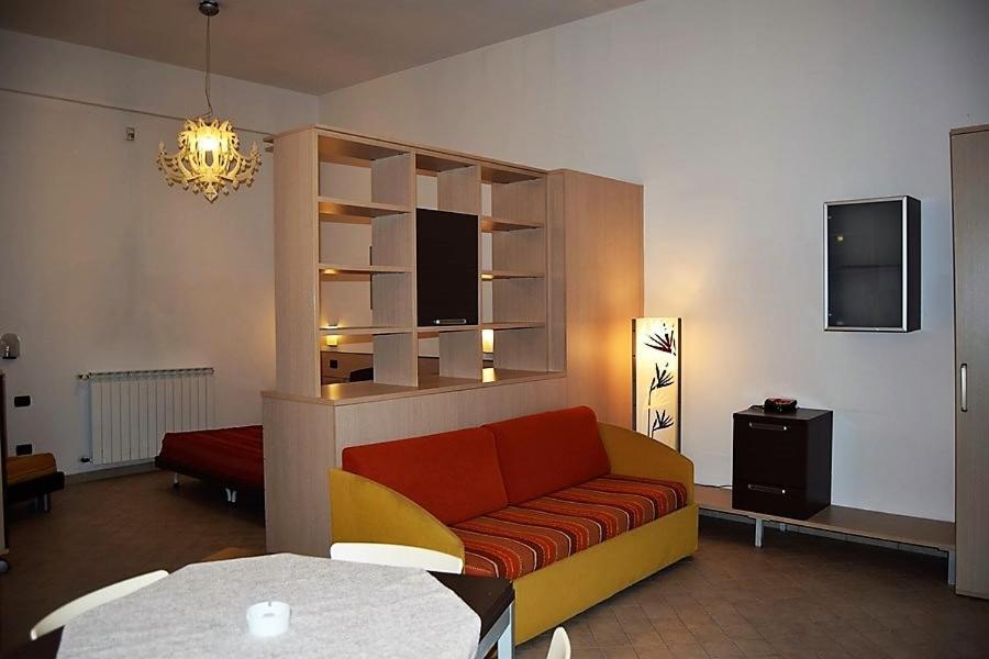 Aparthotel Oasi del Mare Tirrenia Esterno foto