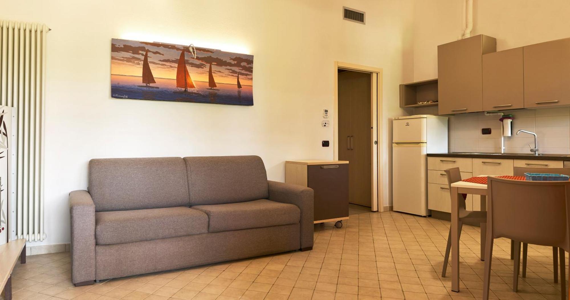 Aparthotel Oasi del Mare Tirrenia Esterno foto